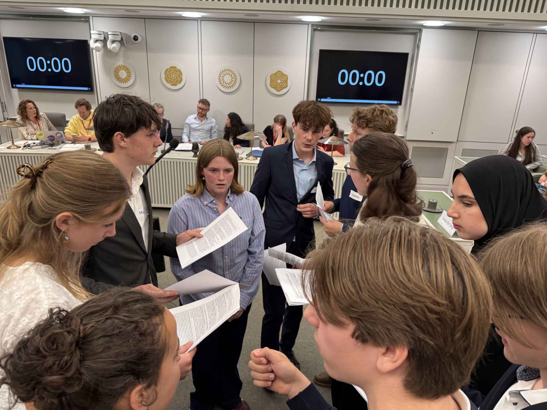 debatteren in de Eerste Kamer